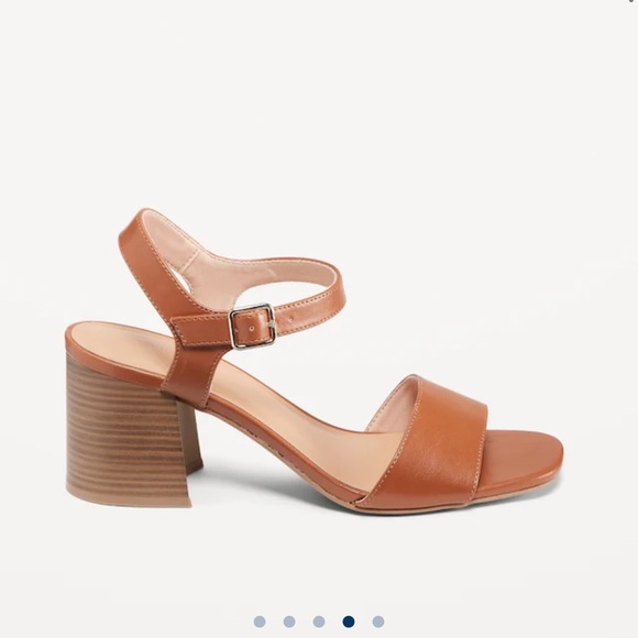 NWT OLD NAVY Strappy Block Heel Sandals Color: Cognac Brown - Picture 3 of 5